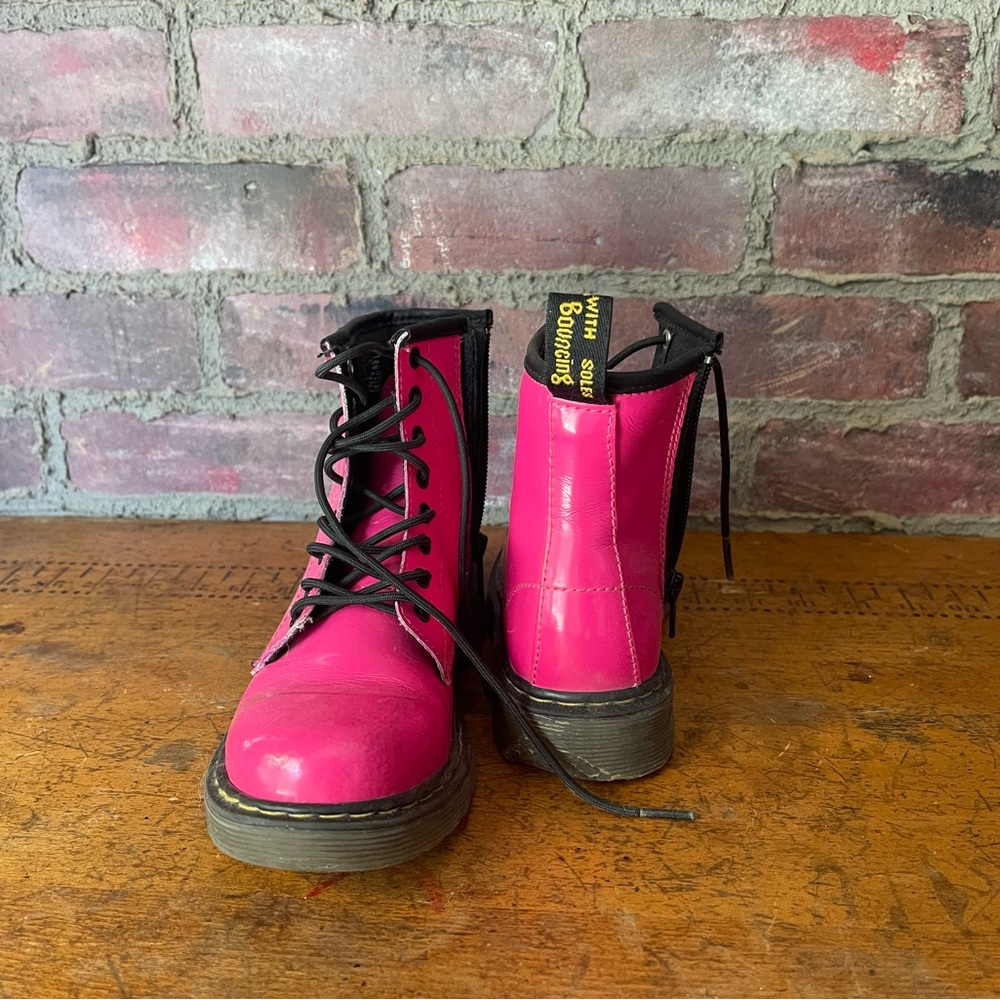 Kids Docs size 1. See photos